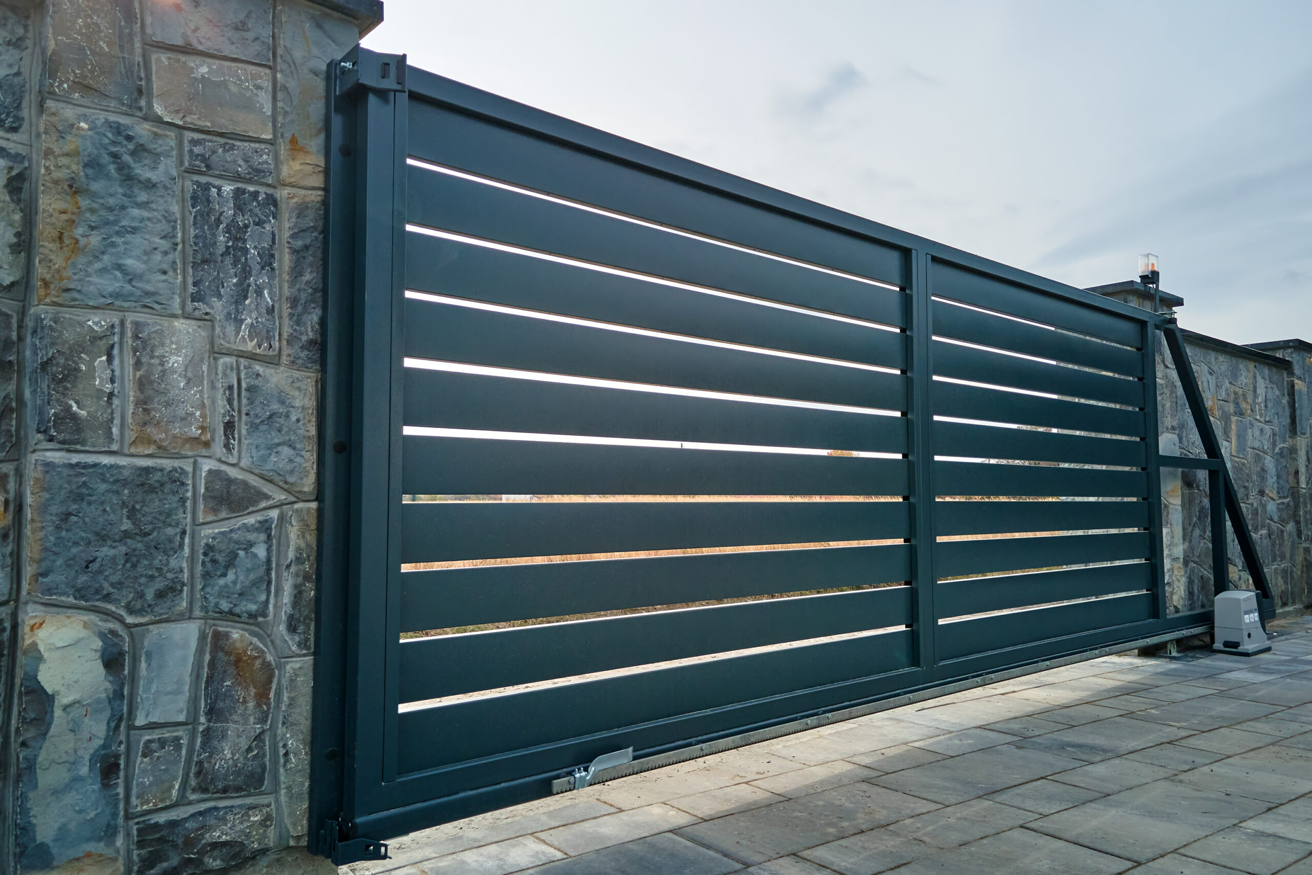 Wide automatic sliding gate with remote control